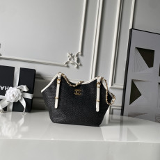 샤넬 26C 얼리 스프링 크루즈 컬렉션 골드 피니시백(블랙)