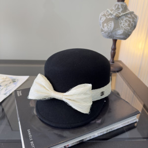 샤넬 CC 리본 밴드 울 펠트 클로슈 햇(블랙)