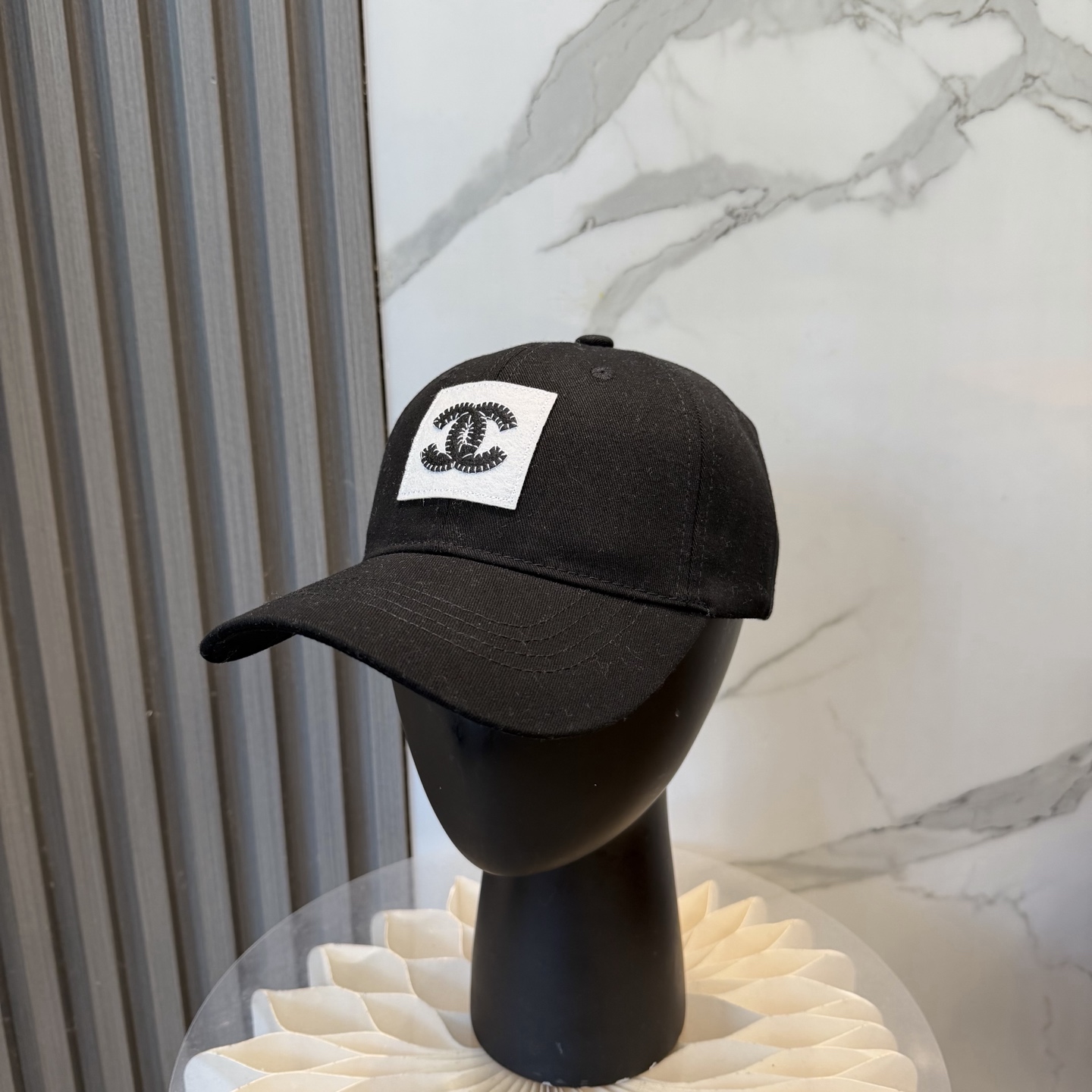 샤넬 CC 패치 베이스볼 캡(블랙)