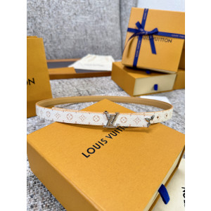 루이비통 프리티 LV 모노그램 실버 버클 리버서블 벨트(허니베이지)